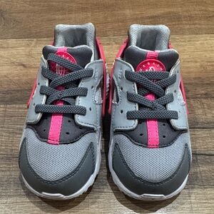 Nike Huarache Run Gray and Pink Sneakers